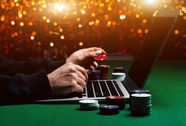Regular tier American roulette table with standard betting limits